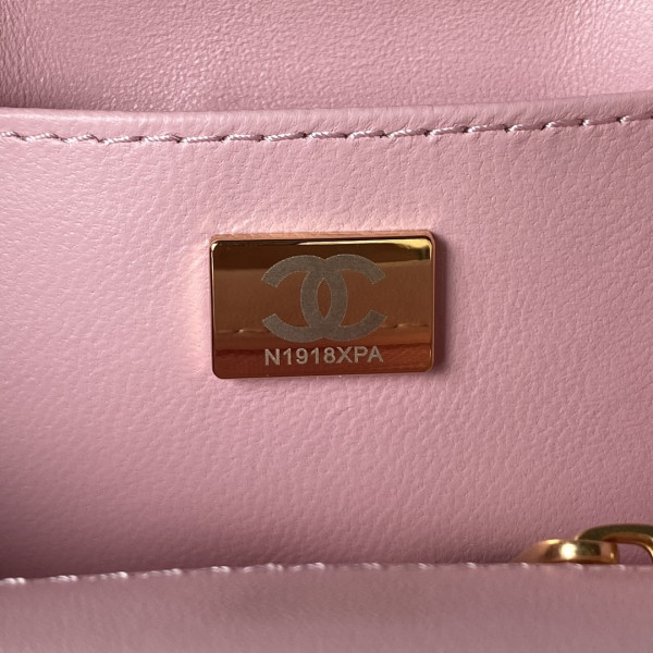 CL FLAP BAG WITH TOP HANDLE