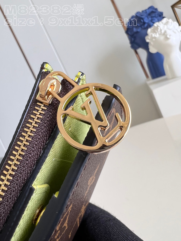 l**is V*t*n lisa wallet