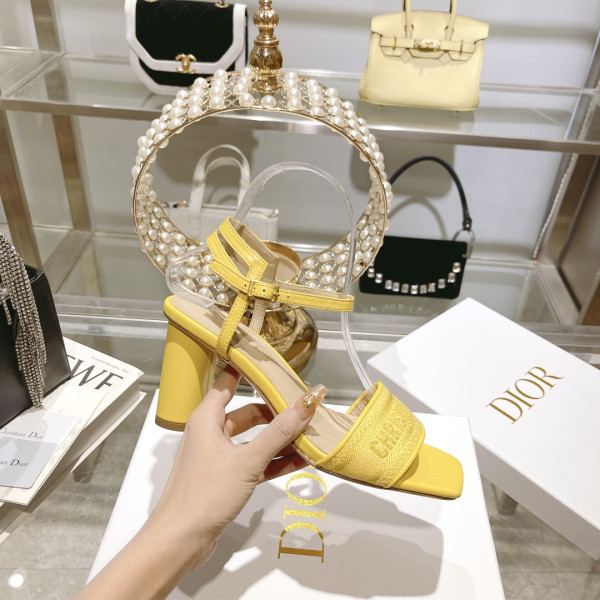 D*or dway heeled sandals