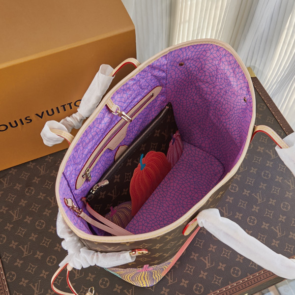 l**is V*t*n x yk neverfull mm