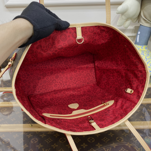 l**is V*t*n x yk neverfull mm