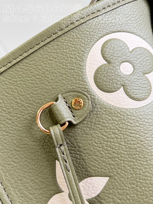 l**is V*t*n neverfull mm