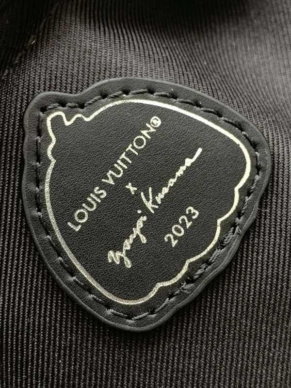 l**is V*t*n mini soft trunk