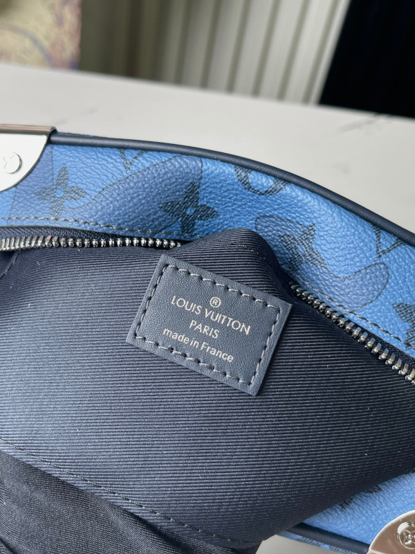 l**is V*t*n mini soft trunk