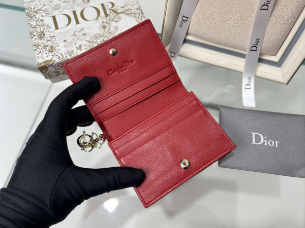 D*or wallet