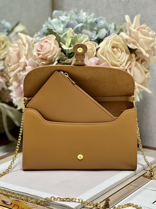 D*or bobby east-west pouch with chain