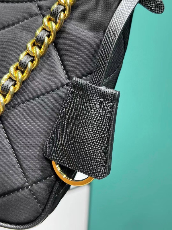 Pra*a re-edition 1995 chaîne re-nylon mini-bag