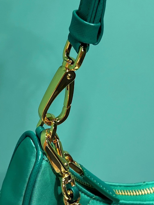 Pra*a re-edition 1995 chaîne re-nylon mini-bag