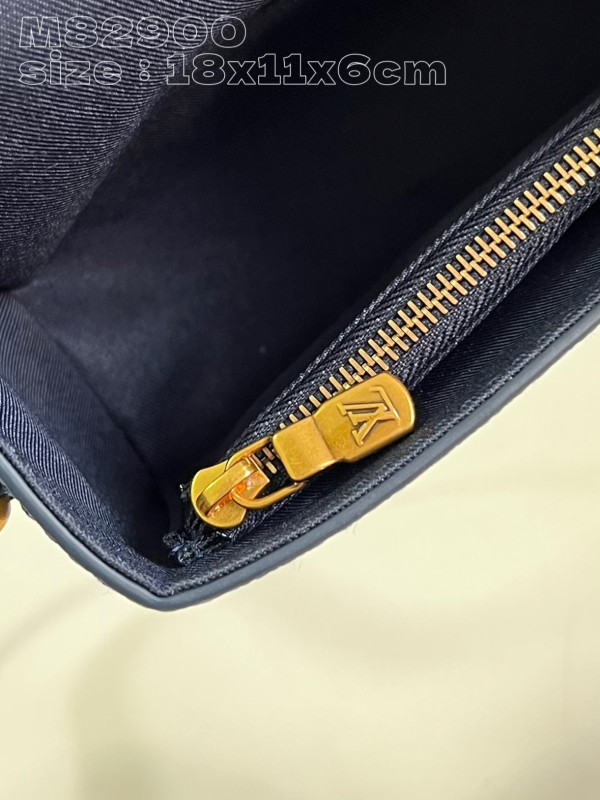 l**is V*t*n steamer messenger