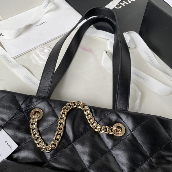 CL Shopping Bag Shiny Lambskin