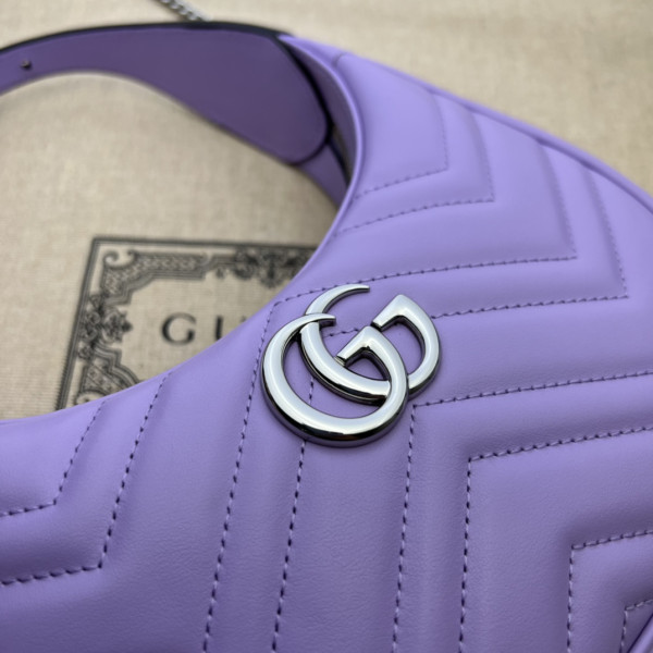 G*u*i gg marmont half-moon-shaped mini bag