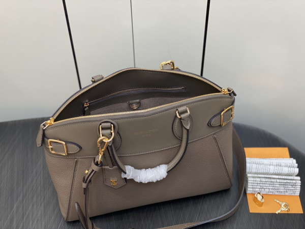 l**is V*t*n lock it mm