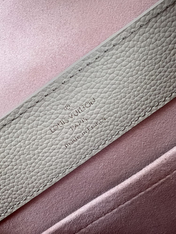 l**is V*t*n lockme ever mini