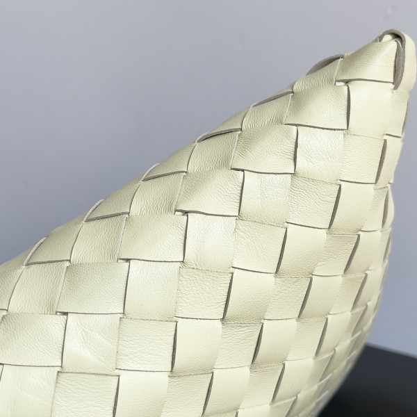 Bo*te*ga ve*ne*ta medium hop