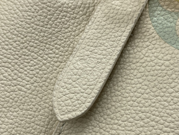 l**is V*t*n nÉonoÉ bb