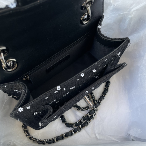 CL MINI FLAP BAG