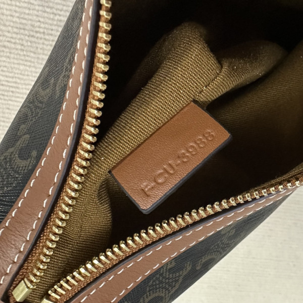 ce**e heloise cuir triomphe bag in S*pple calfskin