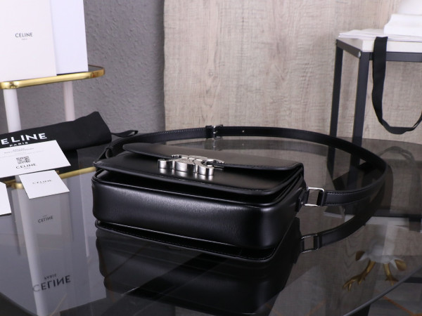 Ce**e teen triomphe bag