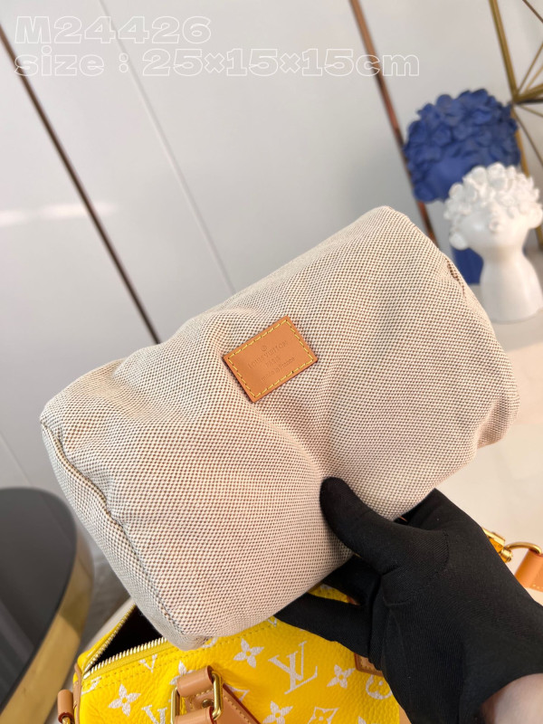 l**is V*t*n speedy p9 bandoulière 25