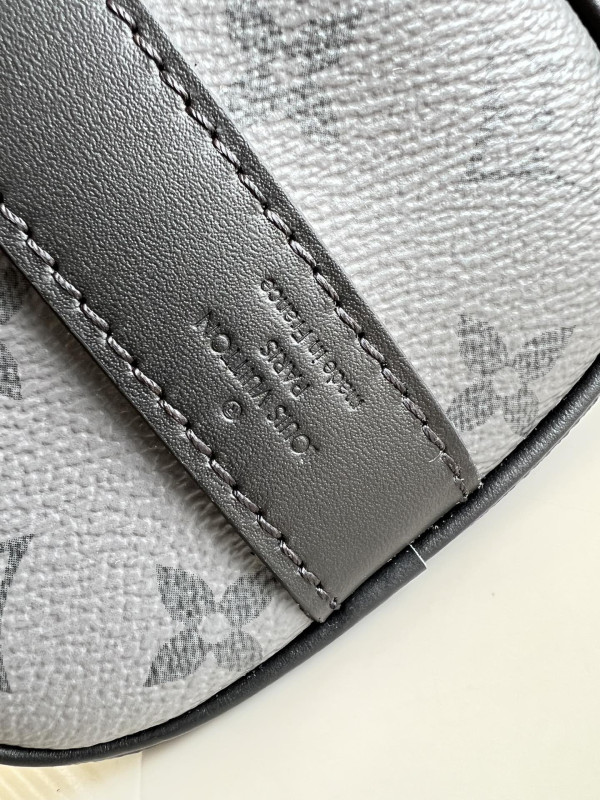 l**is V*t*n speedy p9 bandoulière 25