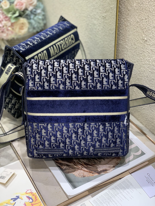 D*or oblique D*orcamp messenger bag