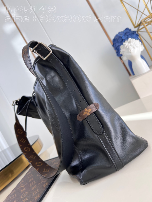 l**is V*t*n carryall mm- 39 x 30 x 15cm