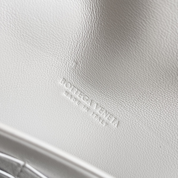 Bo*te*ga ve*ne*ta andiamo - 19*11.5*3cm