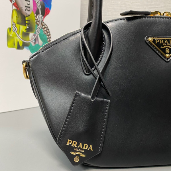 Pra*a leather handbag-31x16x11cm