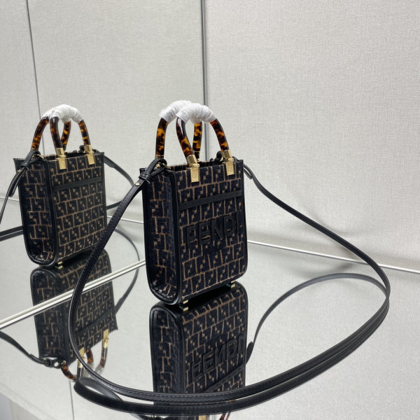 F**di mini sunshine shopper-13-18-6.5cm