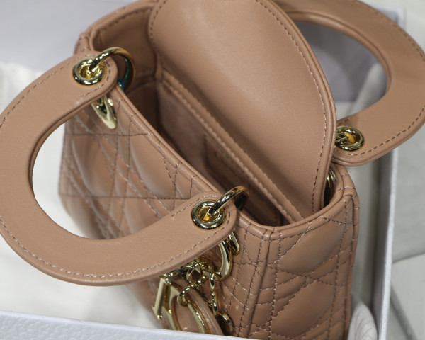 lady D*or micro-12*10*5cm