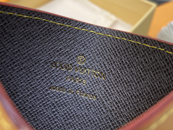 l**is V*t*n card holder-11*7*0.5cm