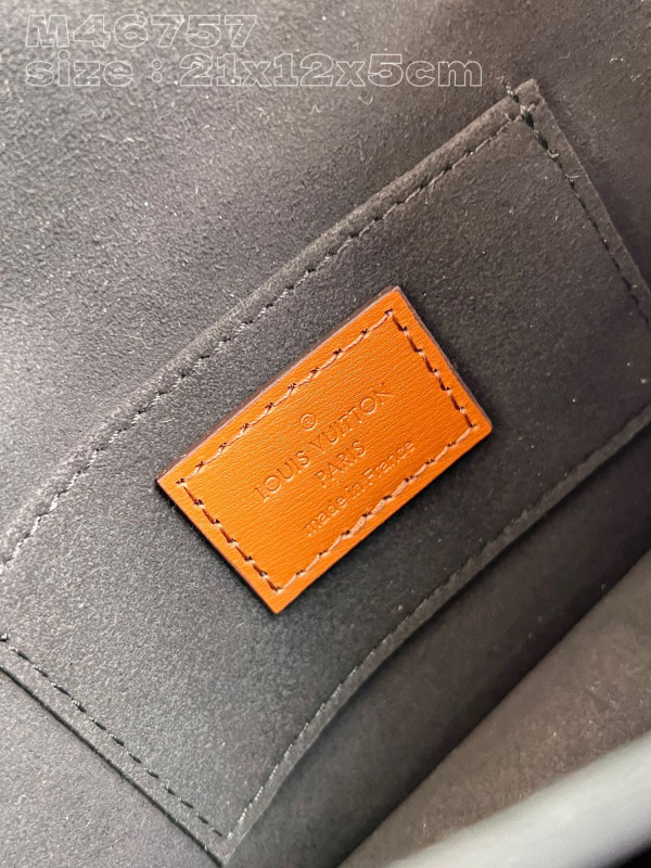 l**is V*t*n dauphine east west-21*12*5cm