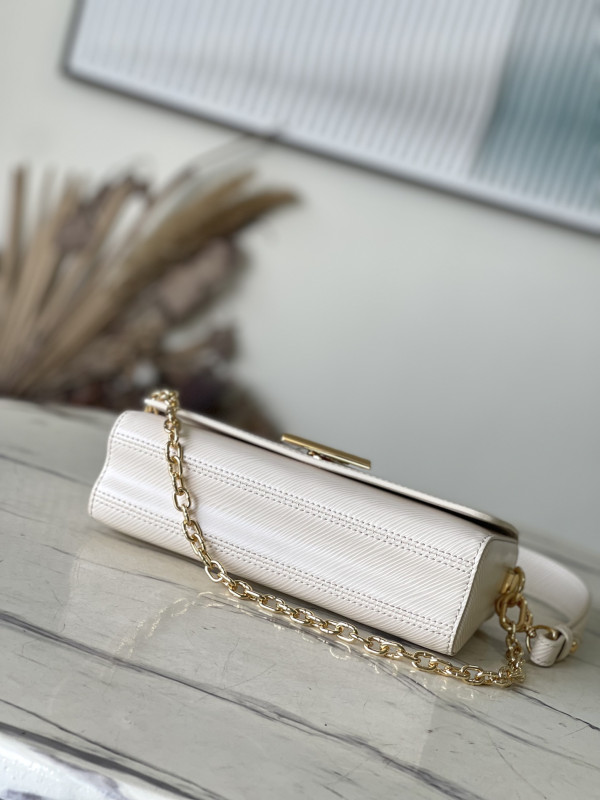 l**is V*t*n twist-23.5*12*7 cm