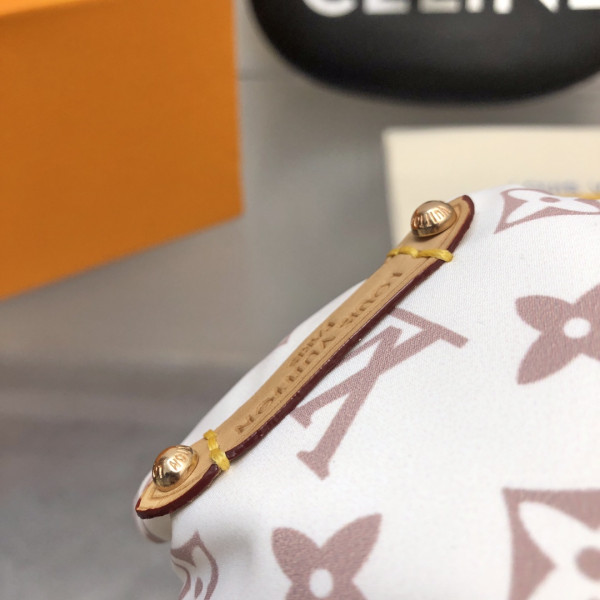 l**is V*t*n pool pillow comfort mule