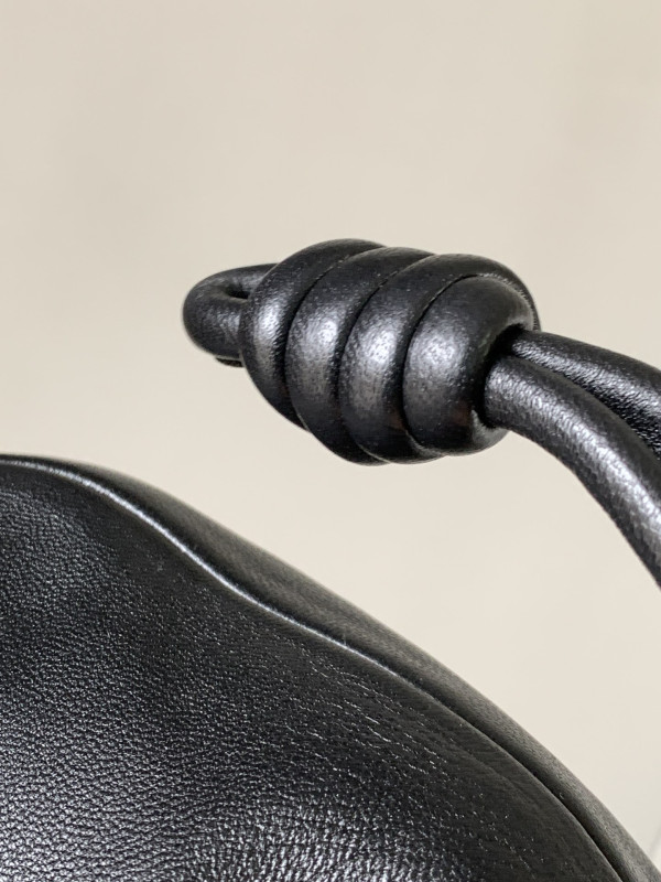 LOEWE Mini Flamenco clutch-23*17*5.5cm