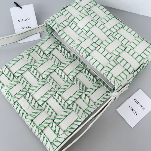 Bo*te*ga ve*ne*ta cassette-23*15*5.5cm