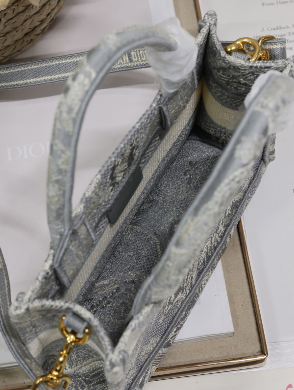 D*or mini book tote-21.5*13*7.5cm