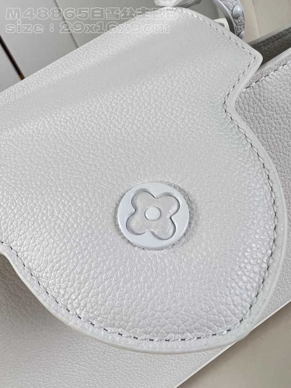 l**is V*t*n capucines bb-29*16.5*9cm