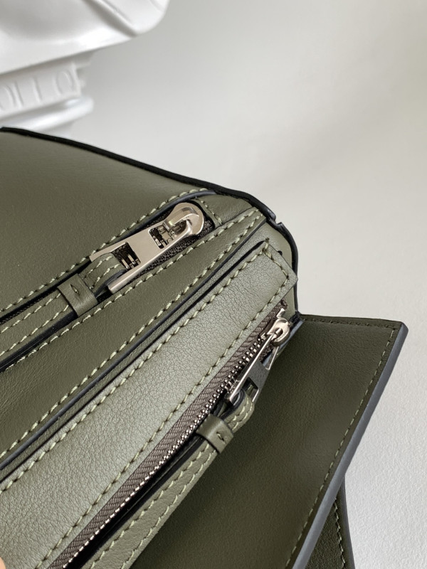 LOEWE PUZZLE BAG-18*12*7.5CM