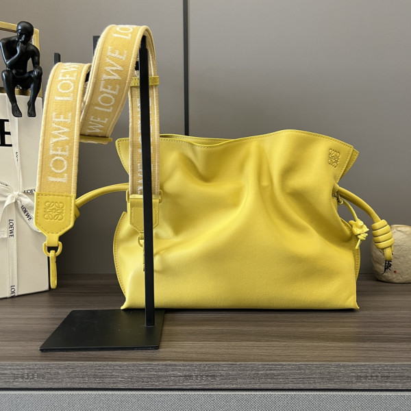 LOEWE Flamenco clutch- 24.5*30*10.5cm