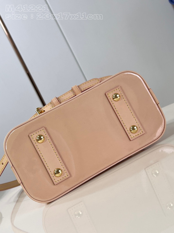 l**is V*t*n alma bb-23.5*17.5*11.5cm