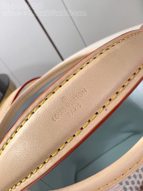 l**is V*t*n nano noÉ-13*16*10cm