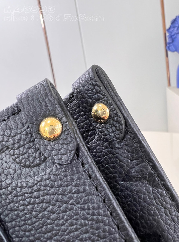 l**is V*t*n onthego bb-18*15*8.5cm