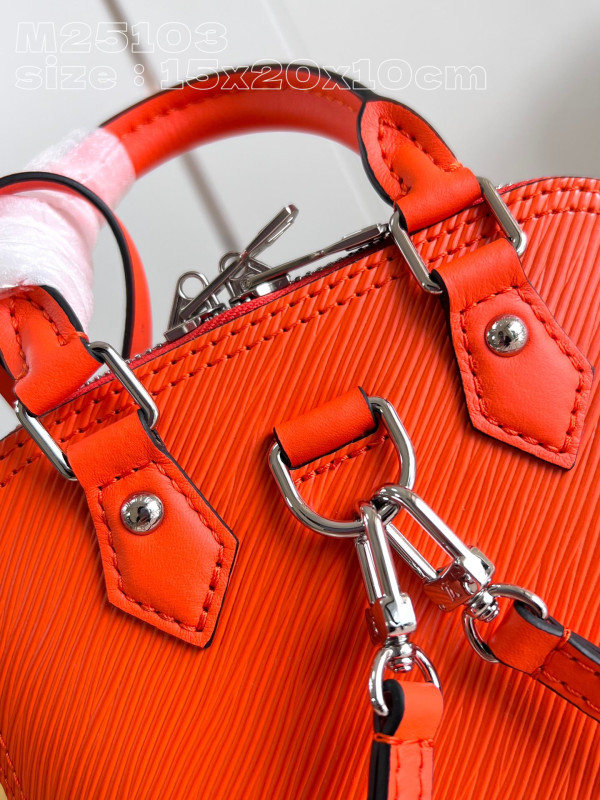 l**is V*t*n nano alma backpack-15*20*10cm