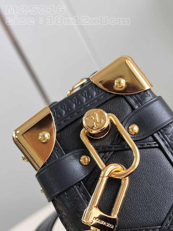 l**is V*t*n side trunk pm-18*12.5*8cm