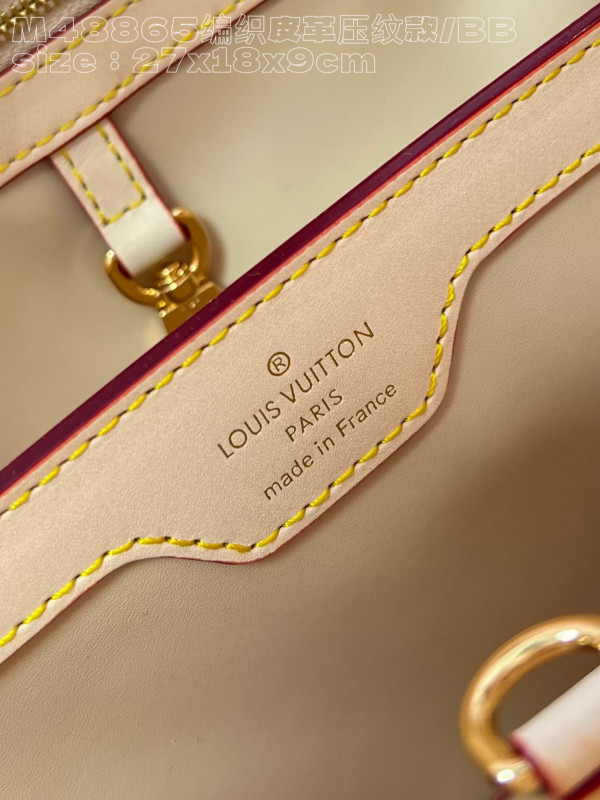 l**is V*t*n capucines bb-27*18*9cm