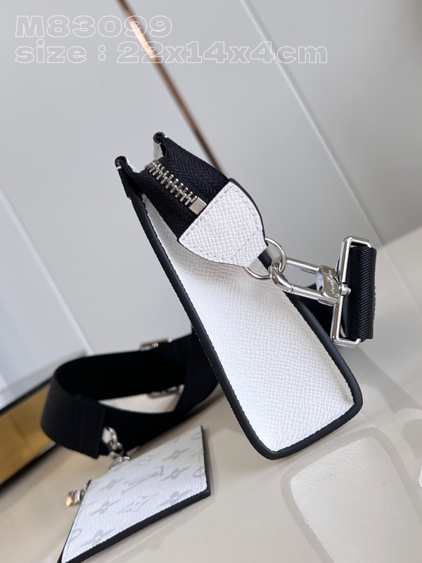 l**is V*t*n gaston wearable wallet -22*14.5*4.5cm