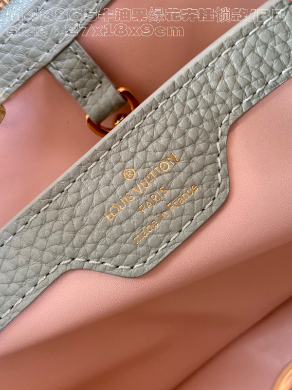 l**is V*t*n capucines bb-27*18*9cm