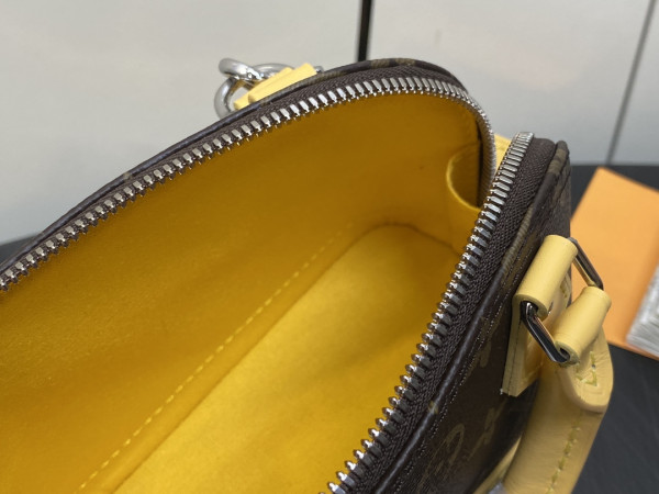 l**is V*t*n nano alma-18*12*8cm