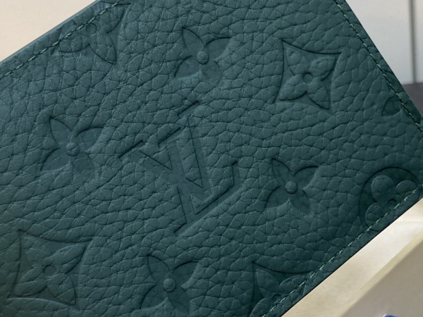 l**is V*t*n multiple wallet-11.5*9*1.5cm